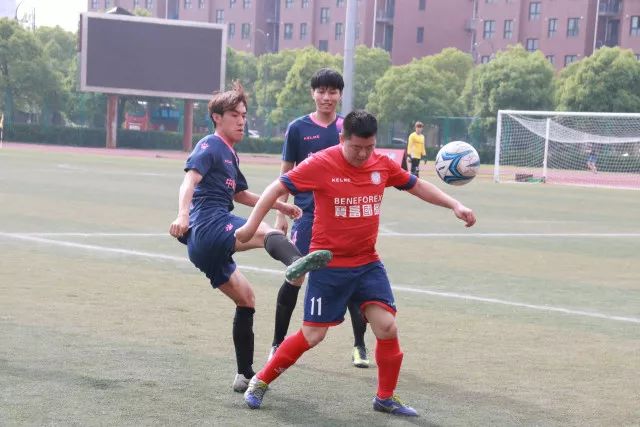 体育报：沙特成巴萨救世主 清洗球员解决财务危机