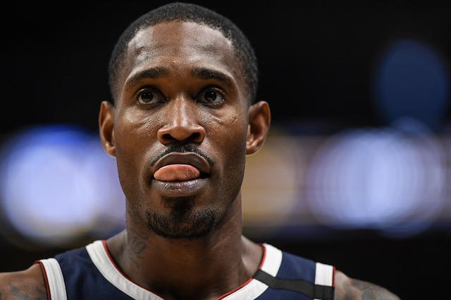 王哲林31+14刘铮16分 上海力克浙江总比分2-2