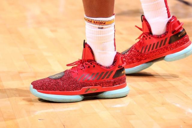 萨里：很遗憾执教切尔西一年就离开 希望回英超